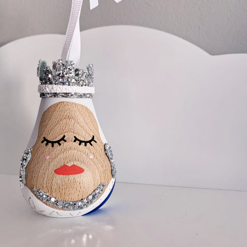 Queen Elizabeth Bauble - Styled By Sally