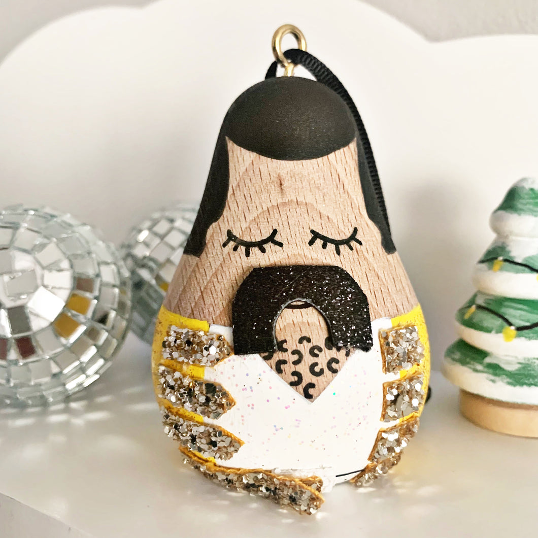 Freddie Bauble - Styled By Sally
