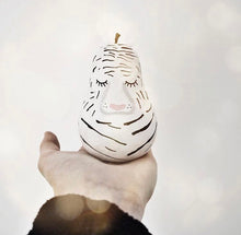 Load image into Gallery viewer, White Tiger - Styled By Sally
